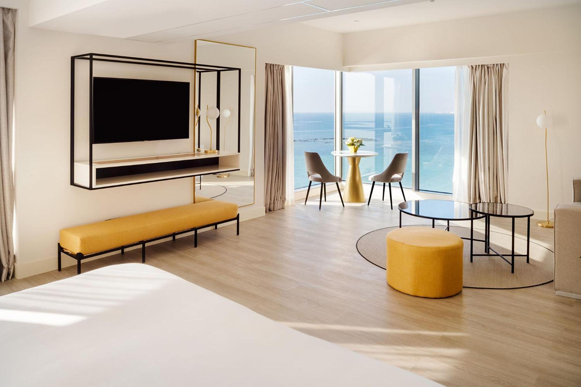 Suite with Sea View
